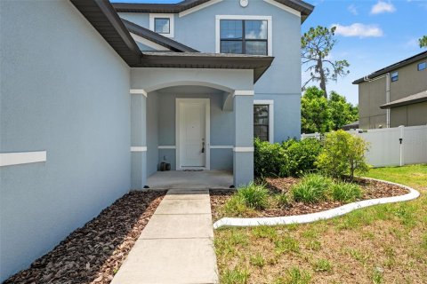 Casa en venta en Land O' Lakes, Florida, 4 dormitorios, 237.09 m2 № 1831631 - foto 8