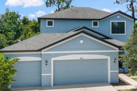 Casa en venta en Land O' Lakes, Florida, 4 dormitorios, 237.09 m2 № 1831631 - foto 1