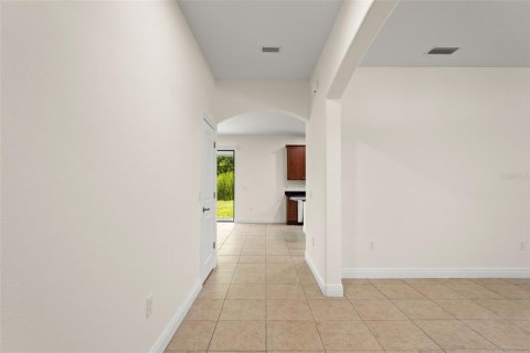 Casa en venta en Land O' Lakes, Florida, 4 dormitorios, 237.09 m2 № 1831631 - foto 10
