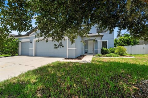 Casa en venta en Land O' Lakes, Florida, 4 dormitorios, 237.09 m2 № 1831631 - foto 5