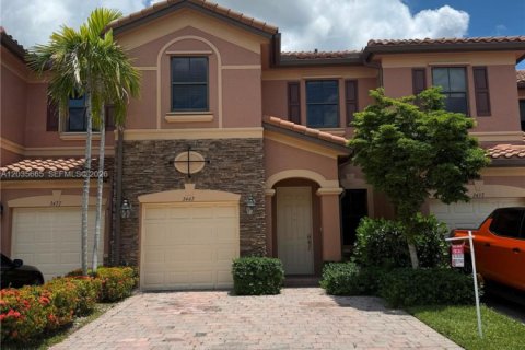 Touwnhouse à louer à Hialeah, Floride: 4 chambres, 172.98 m2 № 2084232 - photo 7