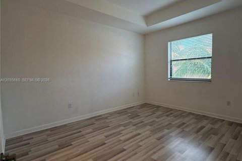 Touwnhouse à louer à Hialeah, Floride: 4 chambres, 172.98 m2 № 2084232 - photo 8