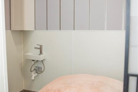 Immobilier commercial à vendre à Kissimmee, Floride: 167.22 m2 № 2402825 - photo 14