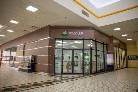 Immobilier commercial à vendre à Kissimmee, Floride: 167.22 m2 № 2402825 - photo 2