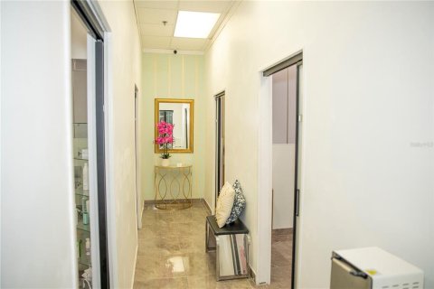 Immobilier commercial à vendre à Kissimmee, Floride: 167.22 m2 № 2402825 - photo 11