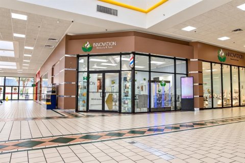 Immobilier commercial à Kissimmee, Floride 167.22 m2 № 2402825