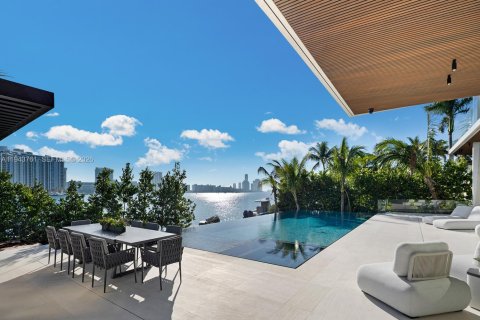Casa en venta en Miami Beach, Florida, 6 dormitorios, 779.73 m2 № 2002505 - foto 5