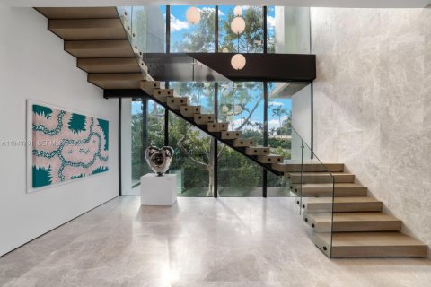 Casa en venta en Miami Beach, Florida, 6 dormitorios, 779.73 m2 № 2002505 - foto 19