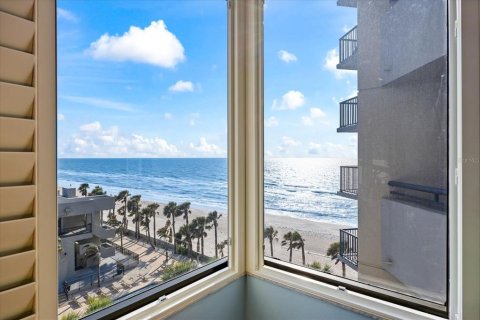 Condominio en venta en Clearwater, Florida, 2 dormitorios, 170.94 m2 № 2220521 - foto 14