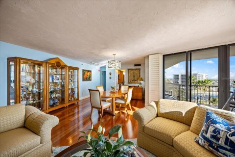 Condominio en venta en Clearwater, Florida, 2 dormitorios, 170.94 m2 № 2220521 - foto 12