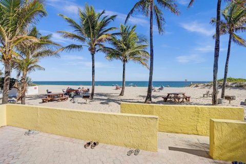Condominio en venta en Pompano Beach, Florida, 2 dormitorios, 80.27 m2 № 2187613 - foto 30