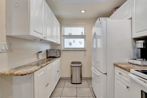 Condominio en venta en Pompano Beach, Florida, 2 dormitorios, 80.27 m2 № 2187613 - foto 5