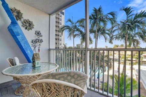 Condominio en venta en Pompano Beach, Florida, 2 dormitorios, 80.27 m2 № 2187613 - foto 23