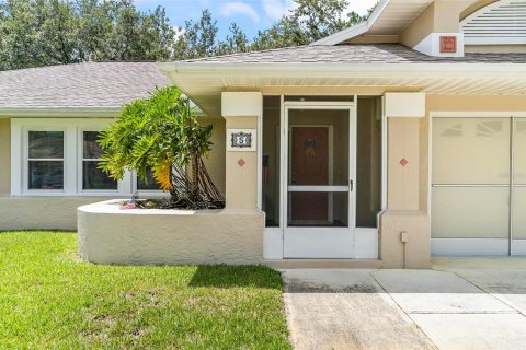House in Palm Coast, Florida 3 bedrooms, 180.32 sq.m. № 1812918 - photo 15