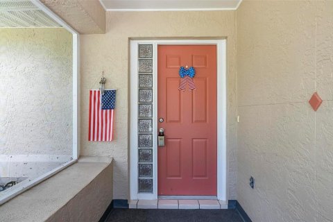House in Palm Coast, Florida 3 bedrooms, 180.32 sq.m. № 1812918 - photo 2