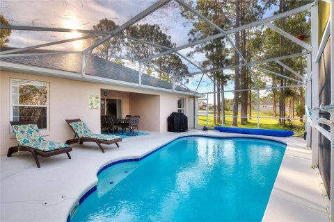 House in Davenport, Florida 4 bedrooms, 155.98 sq.m. № 2393608 - photo 10