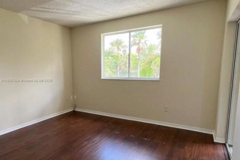 Condo in Davie, Florida, 2 bedrooms  № 1821909 - photo 8