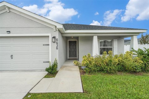 House in Zephyrhills, Florida 4 bedrooms, 158.4 sq.m. № 2148646 - photo 4