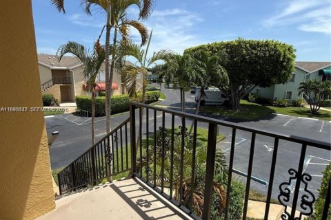 Condominio en venta en Hypoluxo, Florida, 2 dormitorios, 71.35 m2 № 2056940 - foto 14