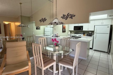 Condominio en venta en Hypoluxo, Florida, 2 dormitorios, 71.35 m2 № 2056940 - foto 17