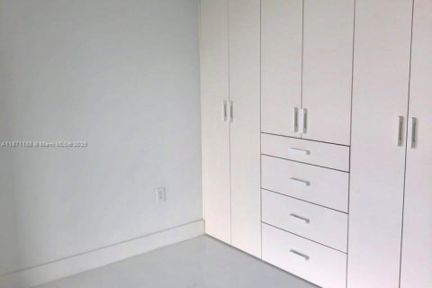 Copropriété à vendre à Miami, Floride: 2 chambres, 87.14 m2 № 2194774 - photo 11