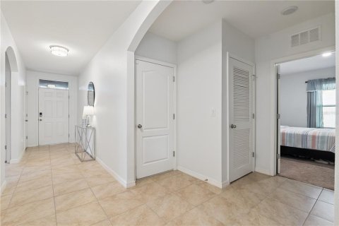 House in Mount Dora, Florida 4 bedrooms, 171.5 sq.m. № 2419561 - photo 12