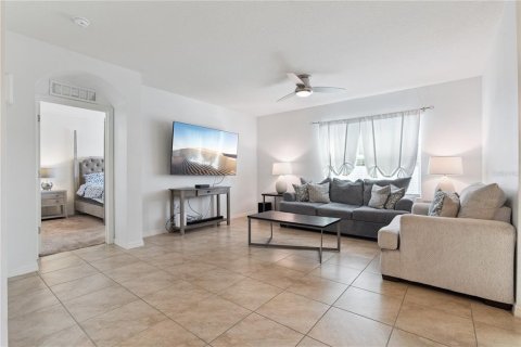House in Mount Dora, Florida 4 bedrooms, 171.5 sq.m. № 2419561 - photo 15
