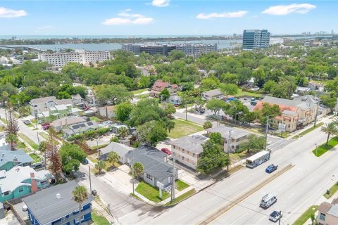 Commercial property in Daytona Beach, Florida 181.07 sq.m. № 2384135 - photo 24