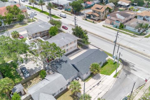 Commercial property in Daytona Beach, Florida 181.07 sq.m. № 2384135 - photo 22