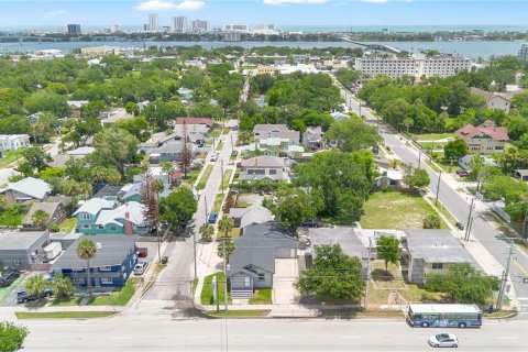 Commercial property in Daytona Beach, Florida 181.07 sq.m. № 2384135 - photo 25