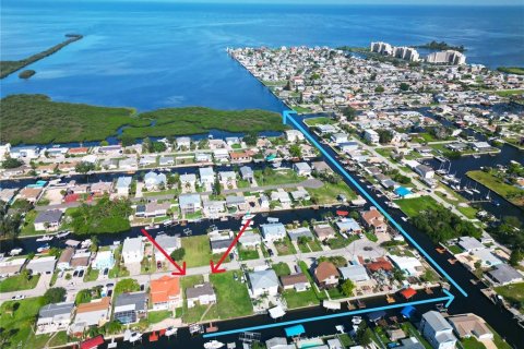 Casa en venta en Hudson, Florida, 2 dormitorios, 95.5 m2 № 1815592 - foto 1