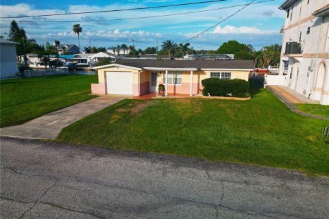 Casa en venta en Hudson, Florida, 2 dormitorios, 95.5 m2 № 1815592 - foto 7