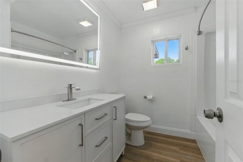 House in Lake Wales, Florida 3 bedrooms, 166.39 sq.m. № 1760397 - photo 21