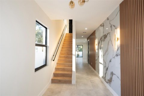 Villa ou maison à vendre à Tampa, Floride: 4 chambres, 171.87 m2 № 2141948 - photo 14