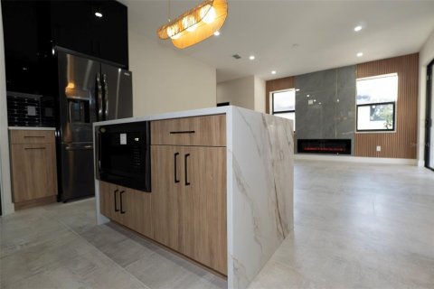 Villa ou maison à vendre à Tampa, Floride: 4 chambres, 171.87 m2 № 2141948 - photo 25