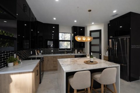 Villa ou maison à vendre à Tampa, Floride: 4 chambres, 171.87 m2 № 2141948 - photo 20