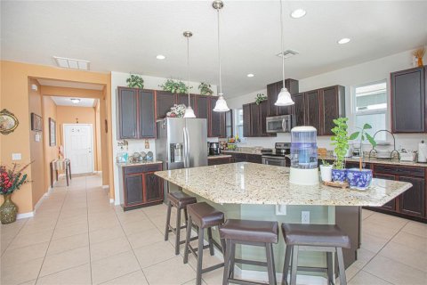 House in Kissimmee, Florida 4 bedrooms, 245.73 sq.m. № 2403678 - photo 11