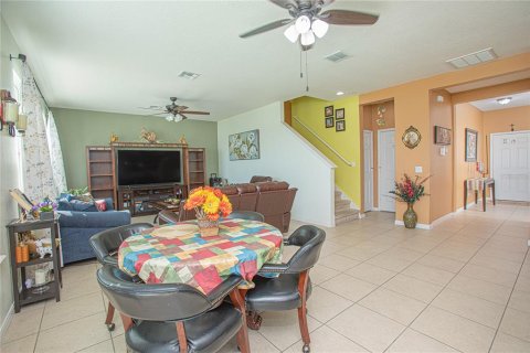 House in Kissimmee, Florida 4 bedrooms, 245.73 sq.m. № 2403678 - photo 10