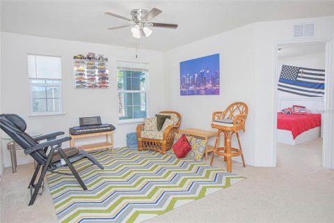 House in Kissimmee, Florida 4 bedrooms, 245.73 sq.m. № 2403678 - photo 15