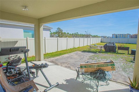 House in Kissimmee, Florida 4 bedrooms, 245.73 sq.m. № 2403678 - photo 23