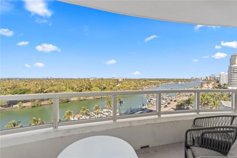 Copropriété à vendre à Miami Beach, Floride: 1 chambre, 99.03 m2 № 2019682 - photo 5