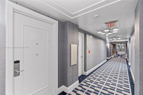 Copropriété à vendre à Miami Beach, Floride: 1 chambre, 99.03 m2 № 2019682 - photo 26
