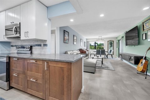 Copropriété à vendre à Weston, Floride: 2 chambres, 102.56 m2 № 2000158 - photo 12