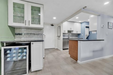 Copropriété à vendre à Weston, Floride: 2 chambres, 102.56 m2 № 2000158 - photo 7