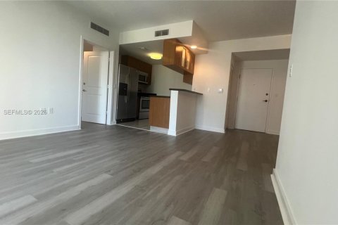 Condominio en alquiler en Miami, Florida, 2 dormitorios, 88.54 m2 № 2086206 - foto 3