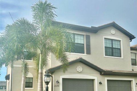 Townhouse in Bradenton, Florida 3 bedrooms, 175.31 sq.m. № 2367201