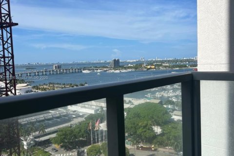 Condominio en venta en Miami, Florida, 1 dormitorio, 74.88 m2 № 1994007 - foto 10