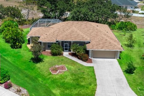 Villa ou maison à Punta Gorda, Floride 3 chambres, 178.09 m2 № 2098542