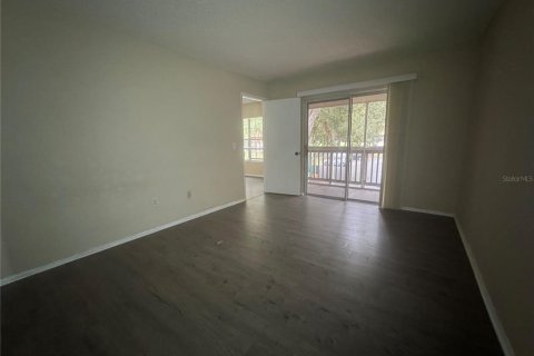 Condo in Ocala, Florida, 2 bedrooms  № 1909601 - photo 17