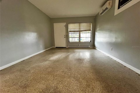 Appartement à louer à Largo, Floride: 2 chambres, 83.61 m2 № 2120471 - photo 5